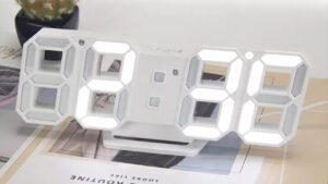 Digital LED Clock USB on gadgeteer